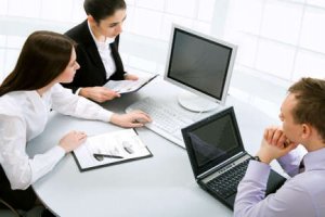 Imagem de destaque do curso LICITAÇÕES E CONTRATOS PÚBLICOS