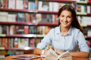 Imagem de destaque do curso LEITURA E PRODUÇÃO TEXTUAL