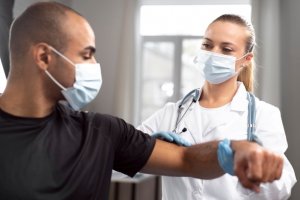 Imagem de destaque do curso FISIOTERAPIA EM ORTOPEDIA E TRAUMATOLOGIA