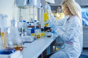 Imagem de destaque do curso BIOMEDICINA ESTÉTICA