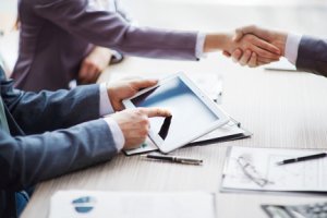 Imagem de destaque do curso DIREITO SOCIETÁRIO