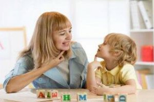 Imagem de destaque do curso EDUCAÇÃO ESPECIAL COM ÊNFASE EM DEFICIÊNCIA AUDITIVA - 8 MESES