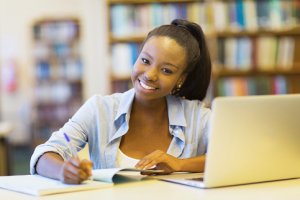 Imagem de destaque do curso GESTÃO E PRODUÇÃO TEXTUAL