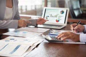 Imagem de destaque do curso CONTABILIDADE, AUDITORIA E CONTROLADORIA