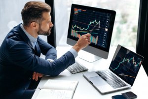 Imagem de destaque do curso ESTATÍSTICA APLICADA A NEGÓCIOS