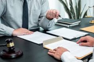 Imagem de destaque do curso DIREITO ADMINISTRATIVO E CONTRATOS