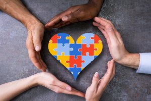 Imagem de destaque do curso TRANSTORNO DO ESPECTRO AUTISTA (TEA)