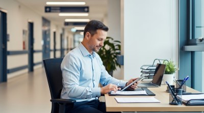 ADMINISTRAÇÃO HOSPITALAR E RECURSOS HUMANOS